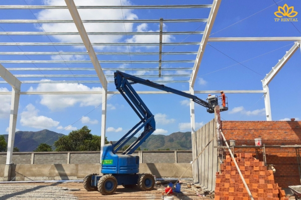 Xe nang nguoi Z boom lift