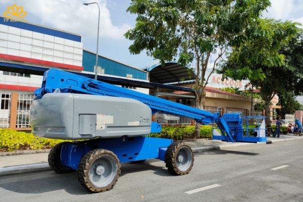 Xe nang nguoi S boom lift