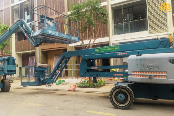 xe nang nguoi boom lift (3)