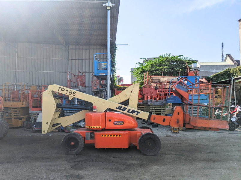 xe nang nguoi boom lift dien