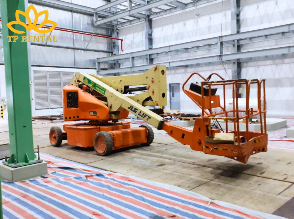 xe nang nguoi tự hành boom lift dien