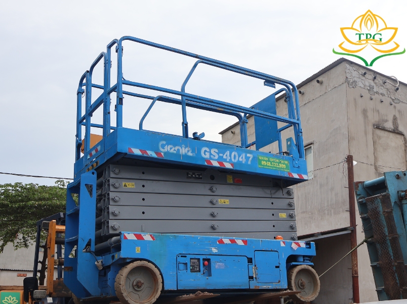 xe nang nguoi cat keo genie gs4047