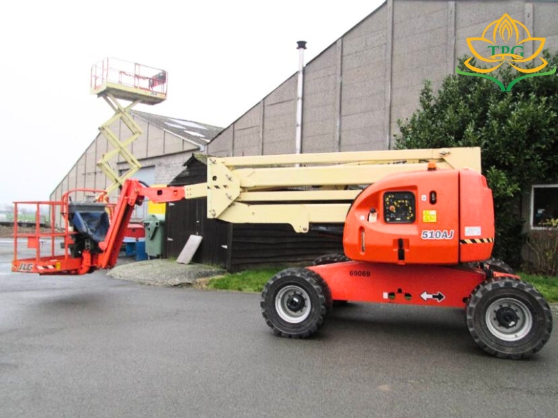 xe nang nguoi z-boomlift JLG 510aj