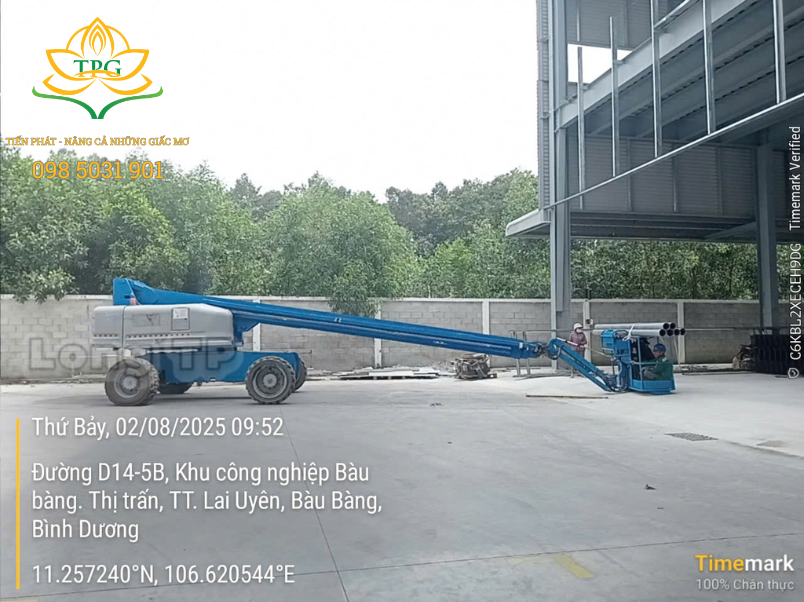 Gian giao va xe nang nguoi nen lua chon loai nao