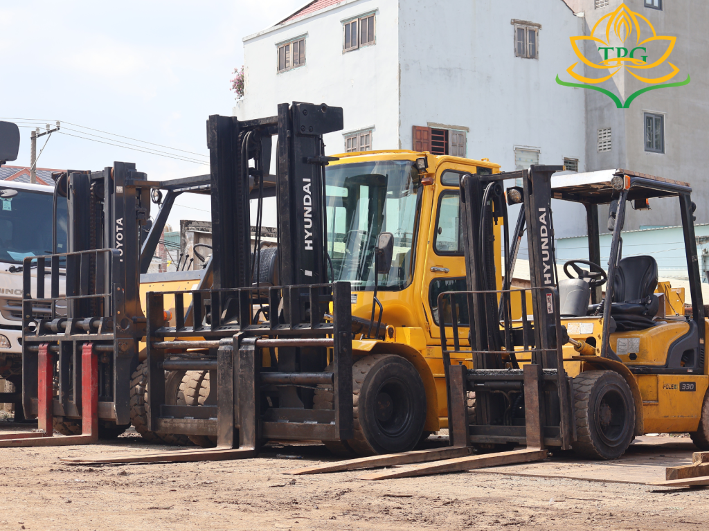 Các loại xe nâng hàng cho thuê tại Tiến Phát