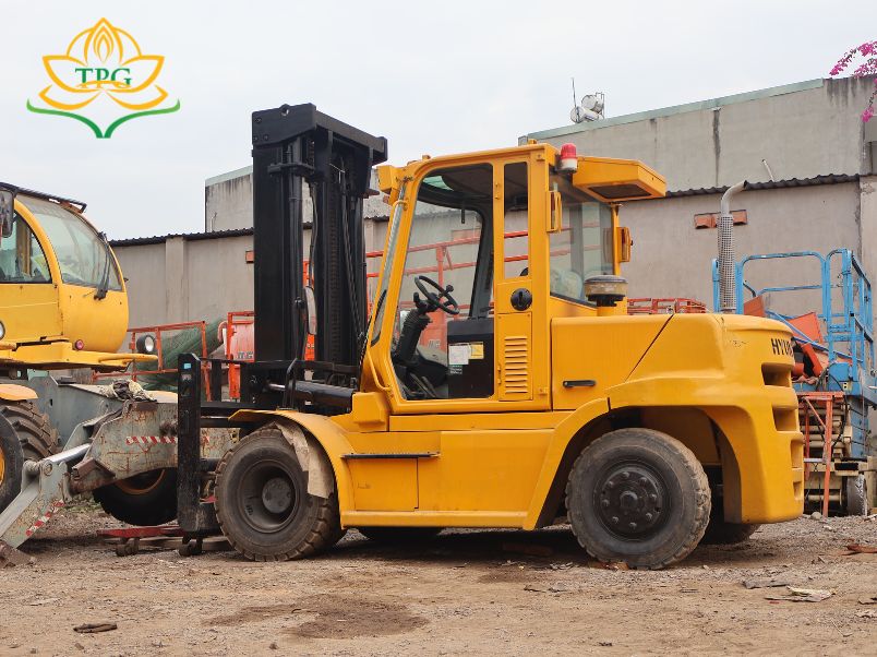 Xe nâng hàng 7 tấn