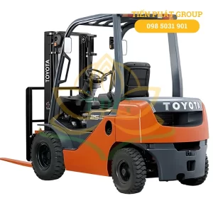 Xe nang dau 3 tan Toyota 8FD30 la thiet bi nang ha hang hoa tai trong 3000kg bang dong co diesel