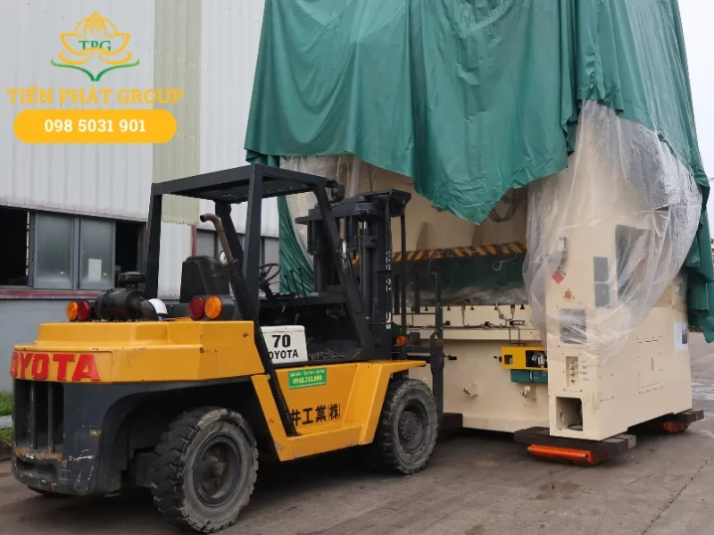 Cho thue xe nang hang tai KCN Phu Chanh uy tin, gia tot