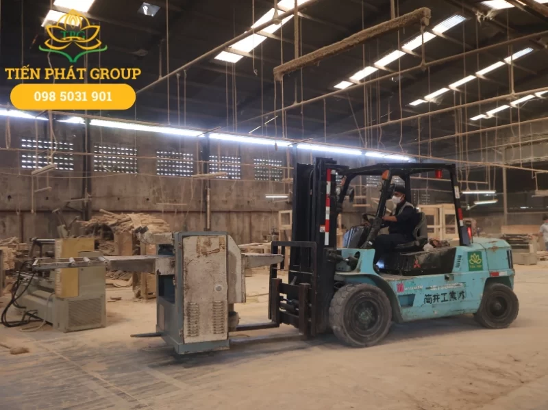 Cho thue xe nang hang tai KCN Rach Bap uy tin, gia re 2026