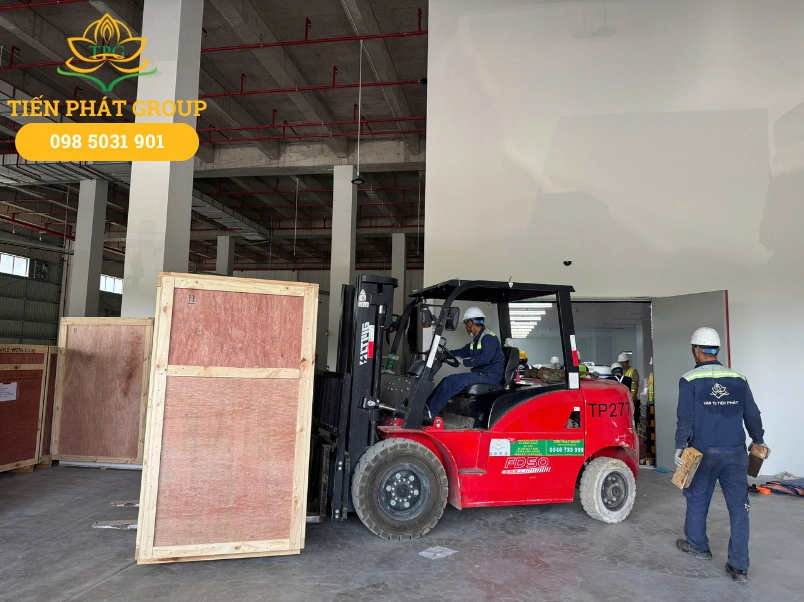 Du an cho thue xe nang boc do hang hoa tai KCN Tan Dong Hiep A