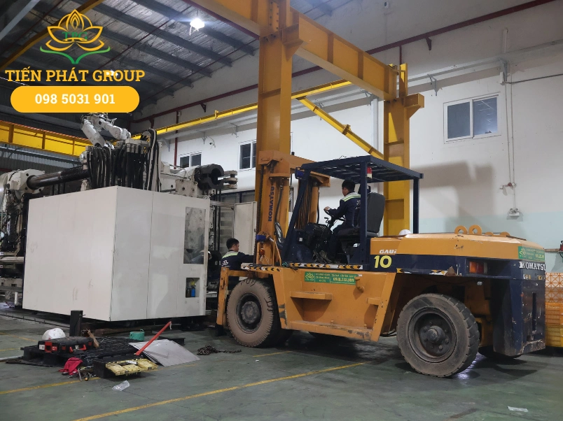 Du an cho thue xe nang di doi may moc tai KCN Thoi Hoa