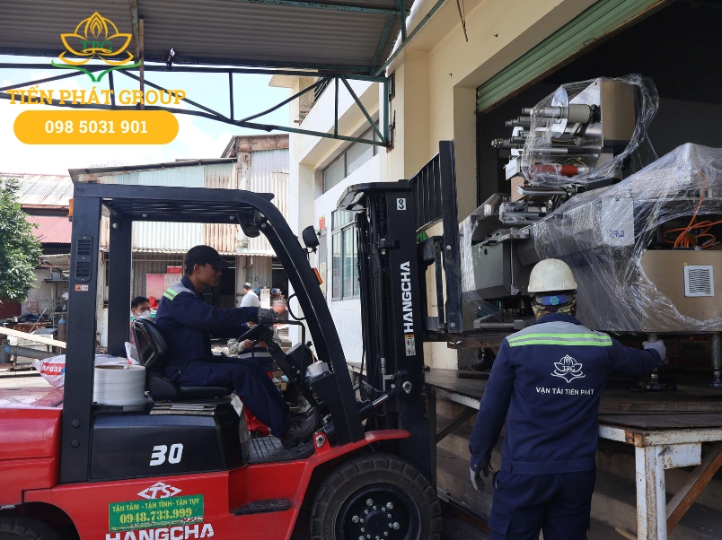 Loi the khi chon dich vu thue xe nang Tien Phat Group