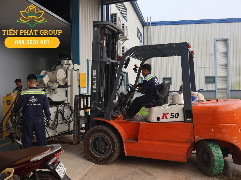 Uu diem khi thue xe nang hang tai KCN Tan Dong Hiep cua Tien Phat Group